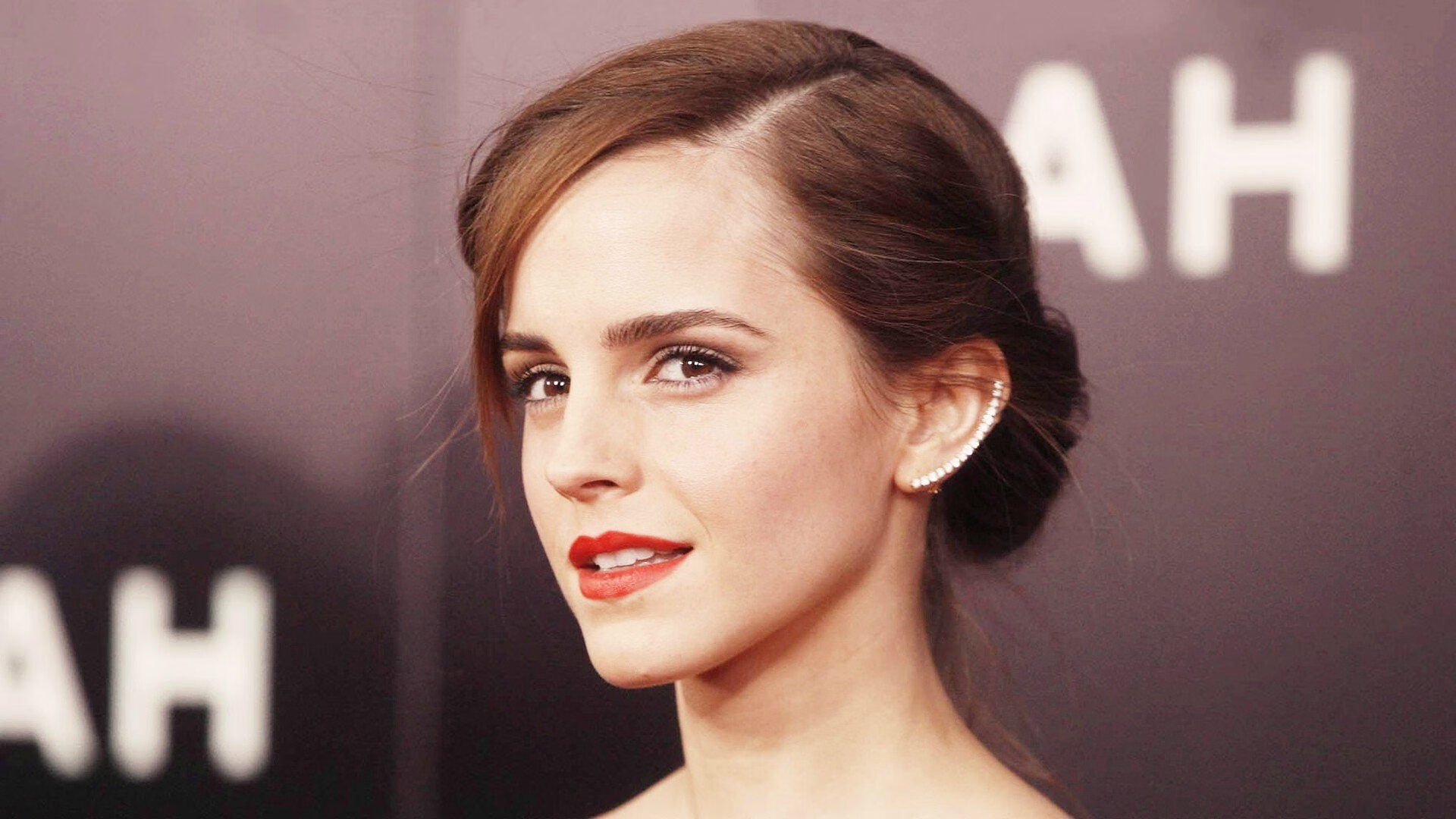 绿茵谍影，当NBA总决赛惊现威尔士vs葡萄牙，篮球场上的足球战争