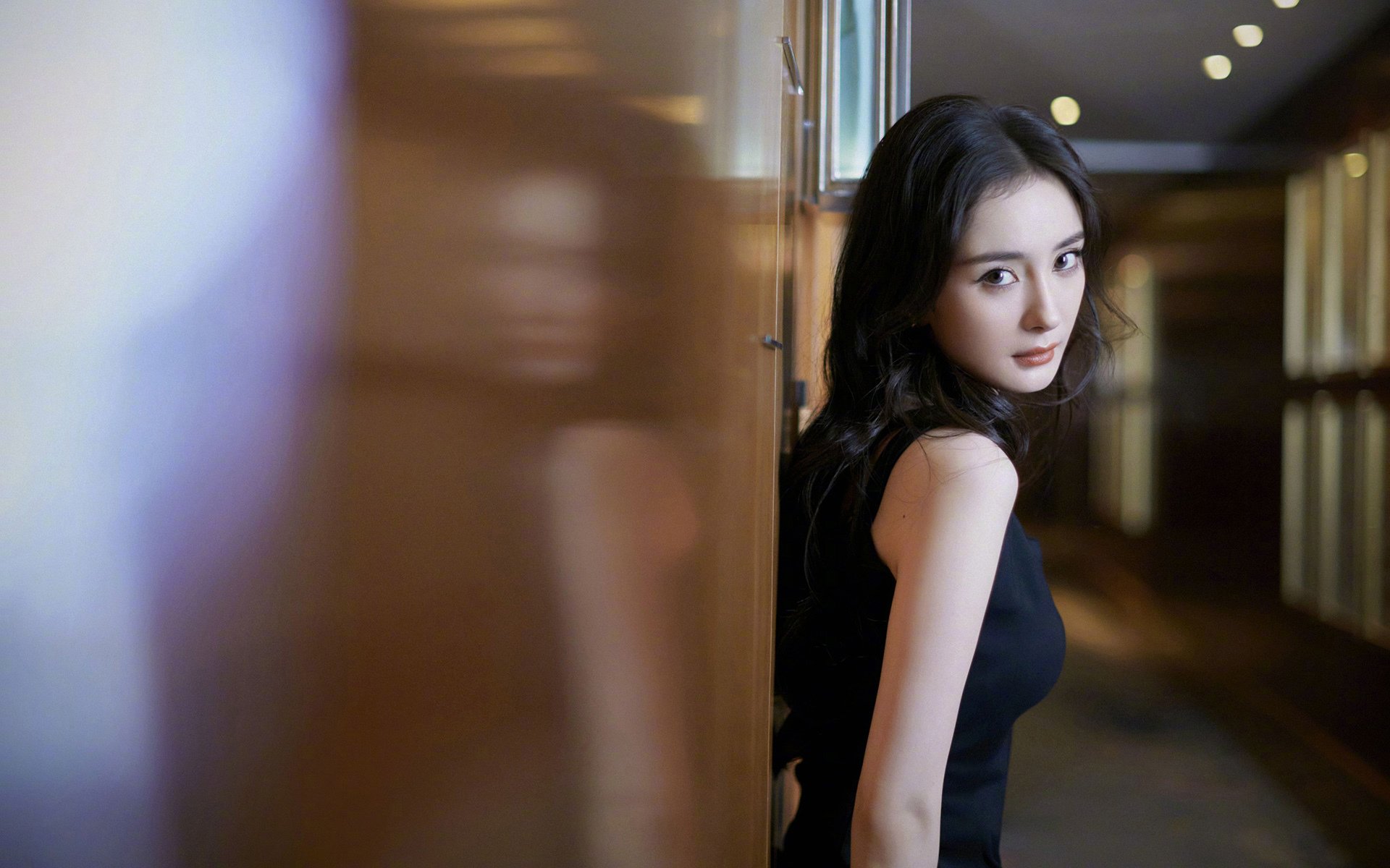 皮克神兵天降！AC米兰跨界击败荷兰，足球世界迎来新乱入王？