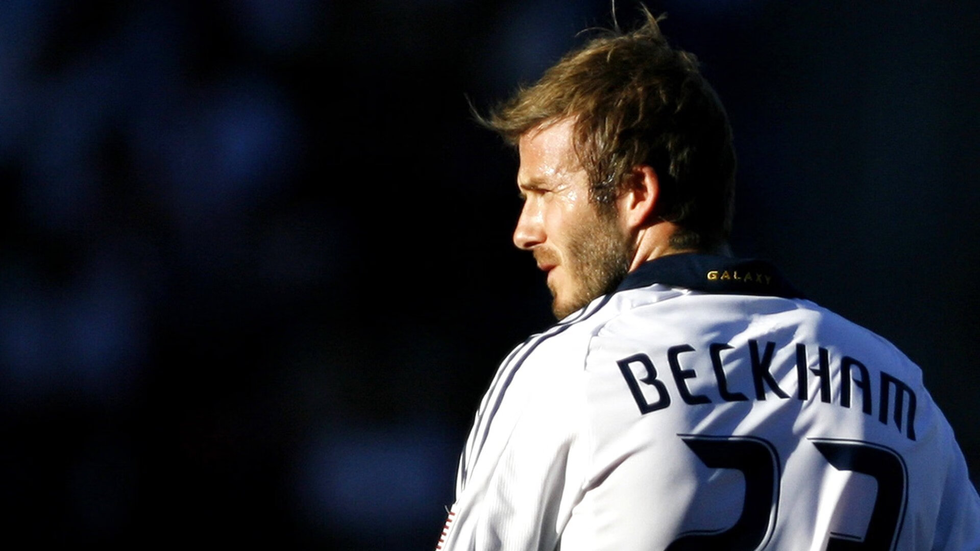 离谱!京穗大战欧文赛后评分9.9,这表现也太炸裂了