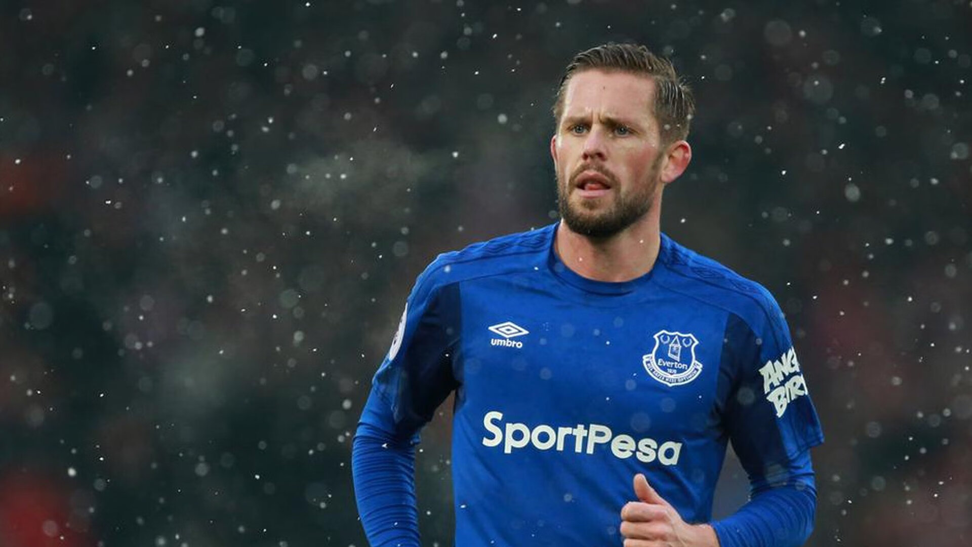 开云体育官网-一代新王的加冕，总决赛之夜，塔图姆如何让对手陷入无解困境